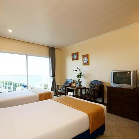 Cross Pattaya Pratamnak Hotel Exterior foto